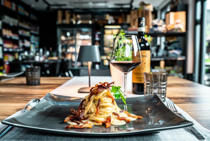 Pasta mit Rotwein - Restaurant due amici by Nuivi, Rodgau bei Frankfurt