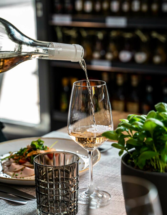 Italienische Weißweine - einzigartig im Restaurant Nuivi in Rodgau bei Frankfurt