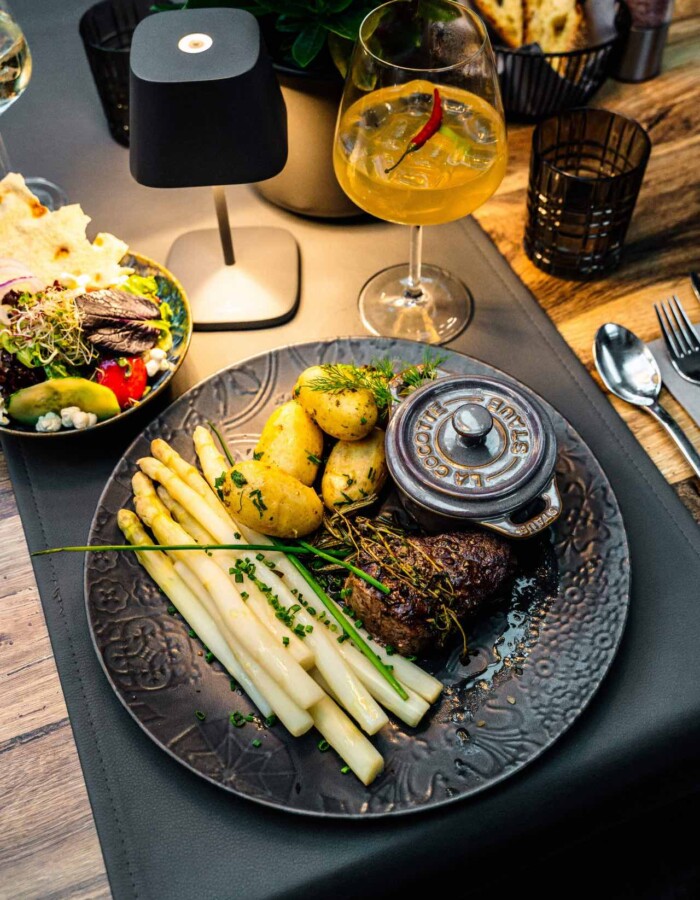 Spargel essen - der beste Spargel in Frankfurt - Restaurant Nuivi in Rodgau bei Frankfurt